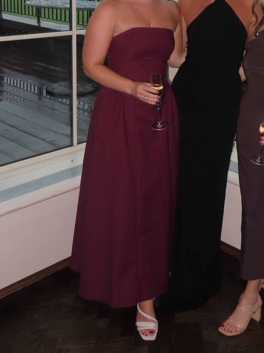 Abercrombie & Fitch Strapless Wine-Burgundy Formal Dress- bra free